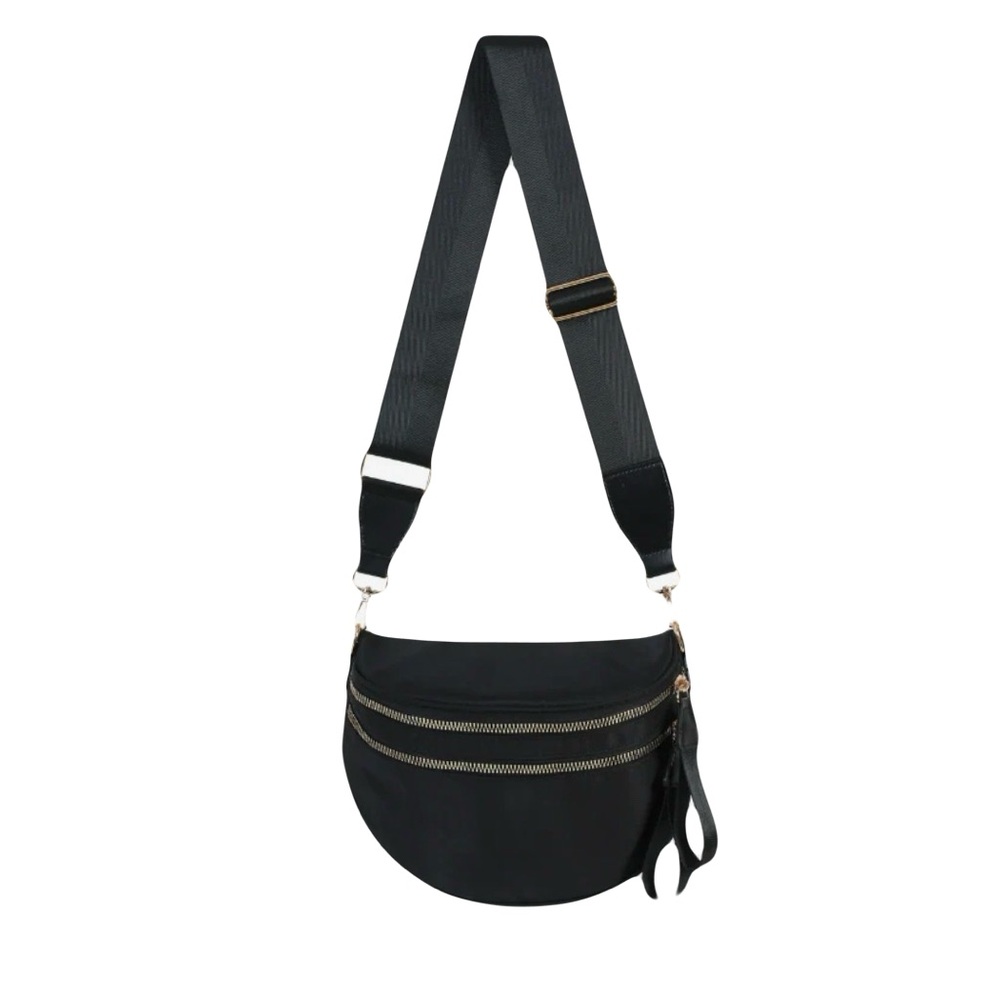 Black Crossbody Bag EMMAFY
Brand New Original packaging NEVER USED!